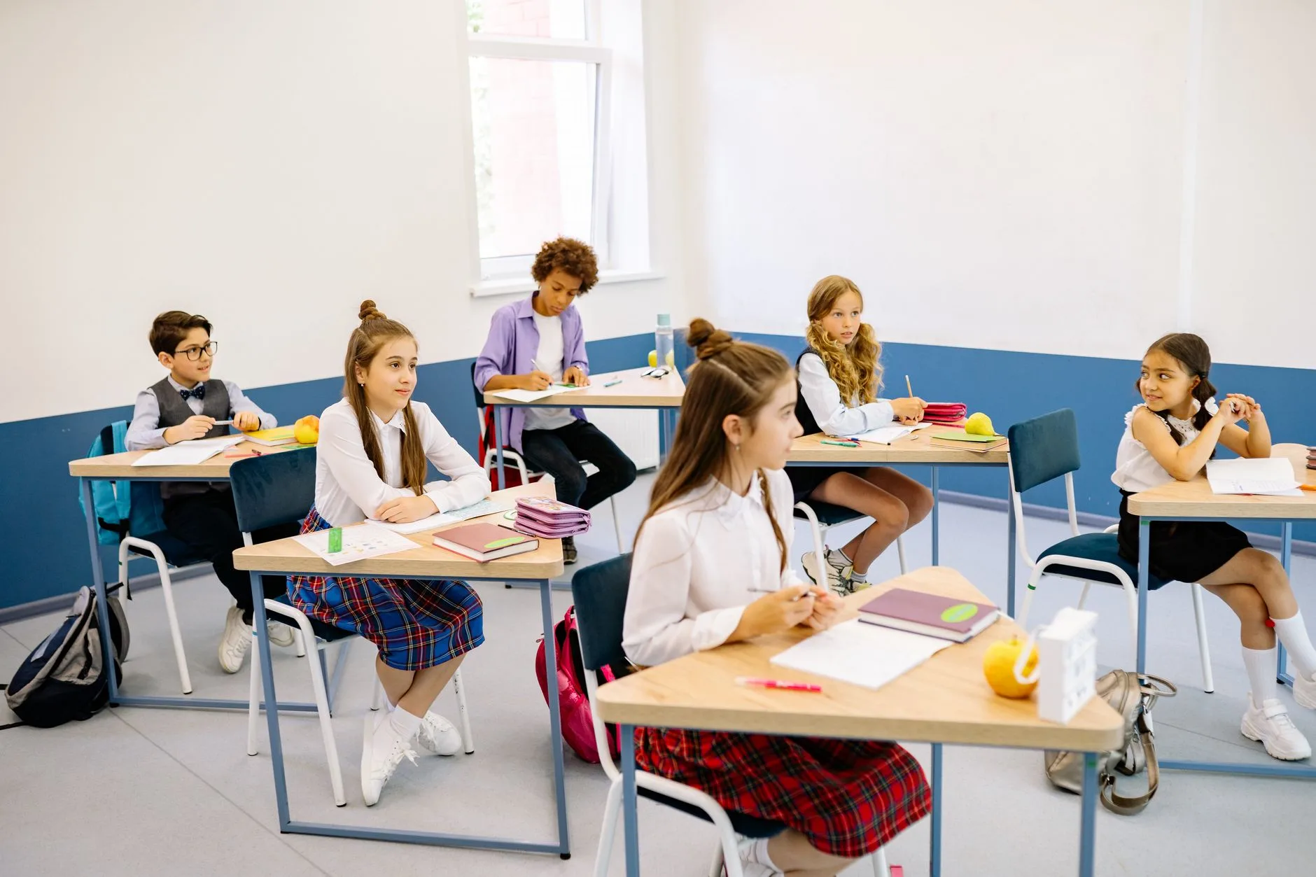 Nueva ratio de alumnos por aula: el cambio legal de 2026 explicado por etapas