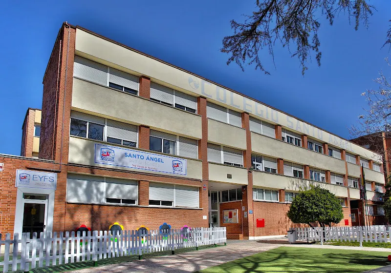 Santo Ángel British School