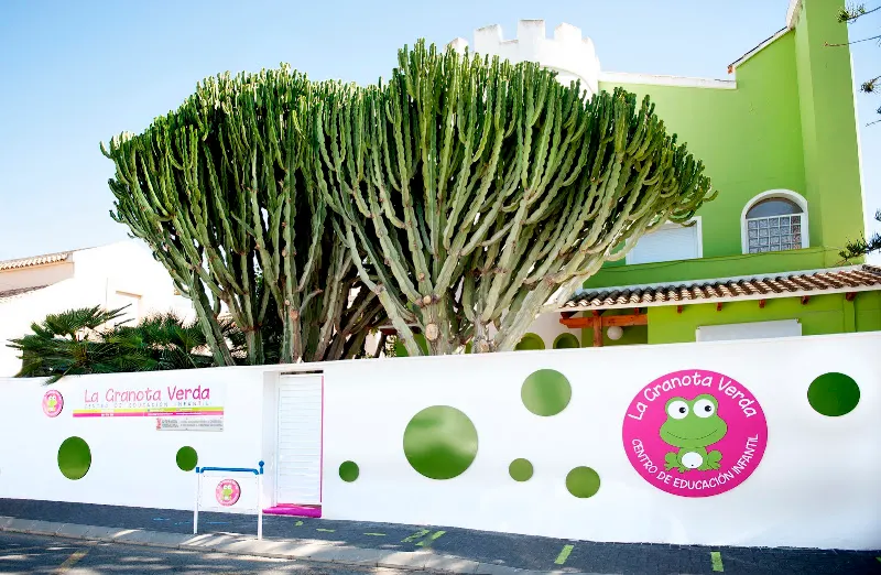 CEI LA GRANOTA VERDA - Centro de educación preescolar en Torrevieja - foto 2