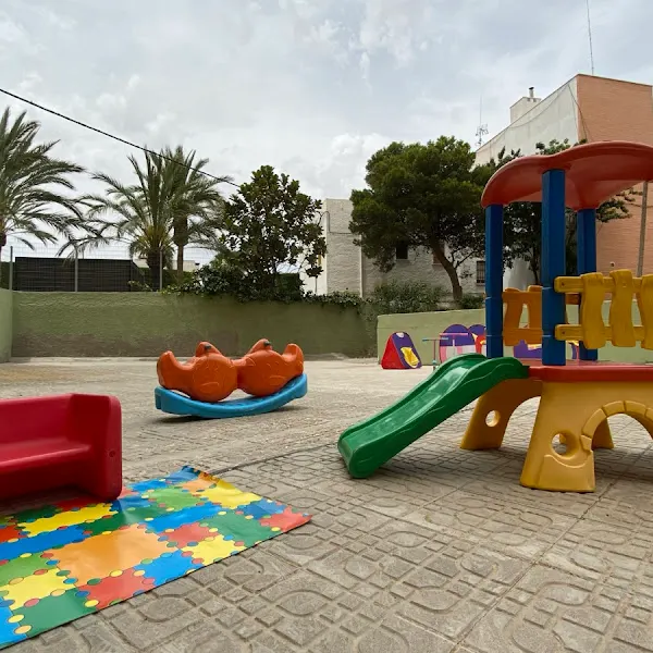 Escuela Infantil Pasitos - Almería