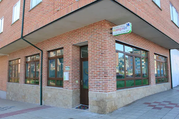 GUARDERÍA / LUDOTECA MINÚSCULA (ÁVILA) - Ávila