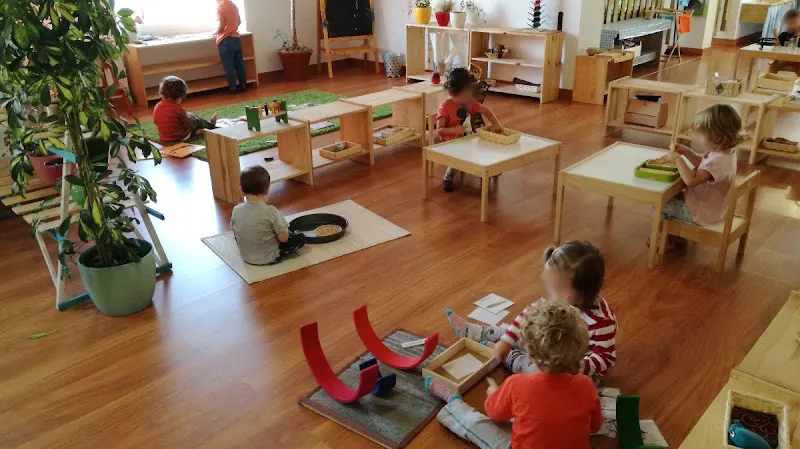 ROOTER SCHOOL, Escuela Montessori Bilingüe - Zafra