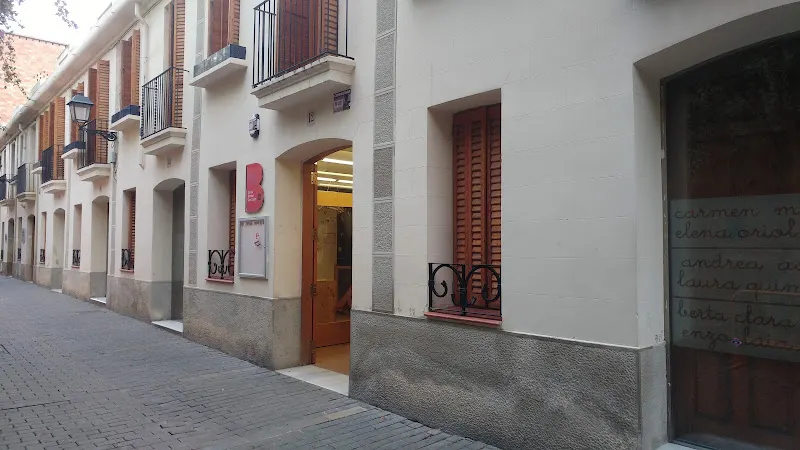 Guarderia Municipal Can Canet - Colegio público en Barcelona - foto 2