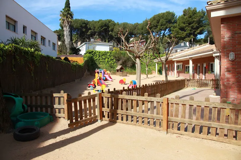 Escola infantil Il·lusions - Centro de educación preescolar en Castelldefels - foto 2