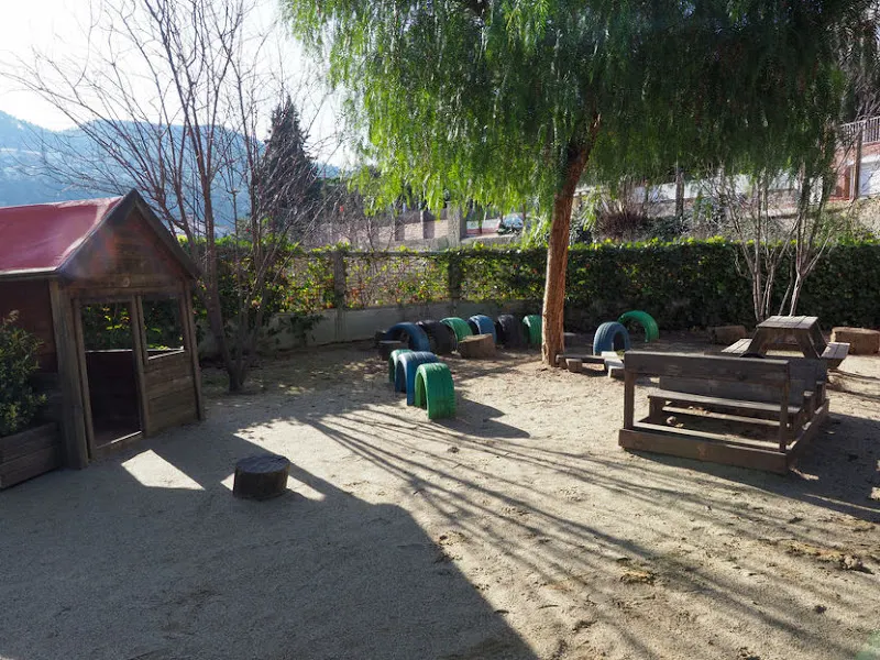 Centre Educatiu El Carrilet - Institución educativa en Corbera de Llobregat - foto 3