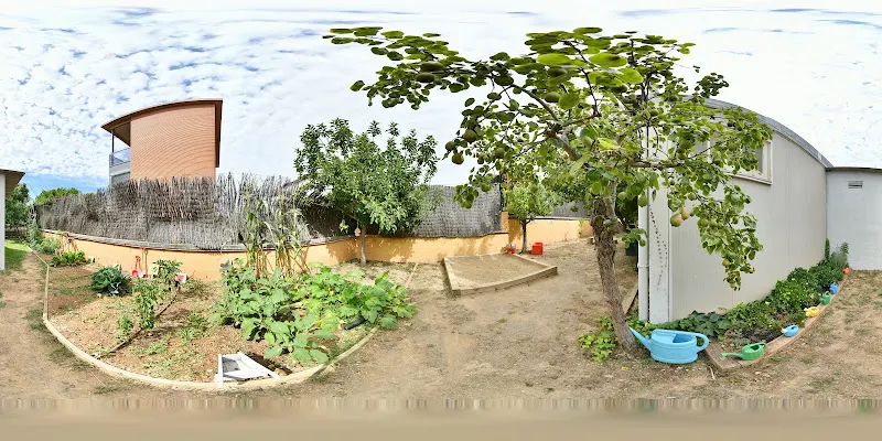 Xiu Xiu Jardí - Guardería en Vilanova i la Geltrú - foto 2