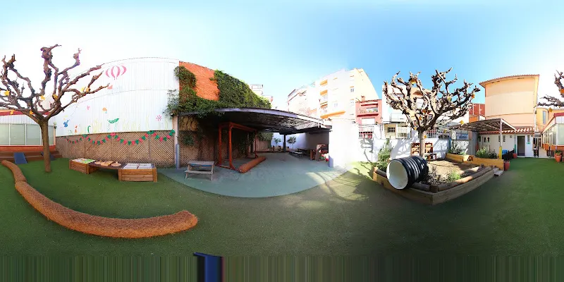 Llar d'Infants Magnòlia Sant Cugat - Guardería en Sant Cugat del Vallès - foto 2