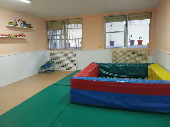 Centro Infantil Pinceladas - Cáceres