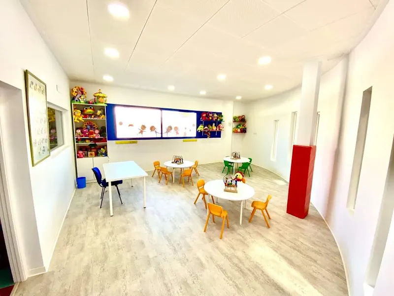 Centro de Educación Infantil "Garabatos"