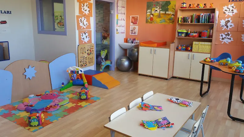 Món De Fades. Centre d´educació Infantil - Guardería en Vila-real - foto 2
