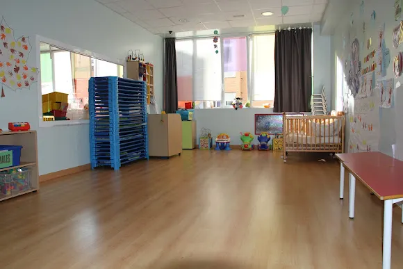 Escuela Infantil pasitos mágicos El Retiro