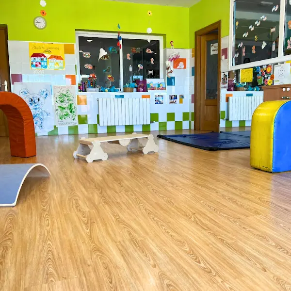 Centro Infantil El Barrio. - Centro educativo en Monachil - foto 2