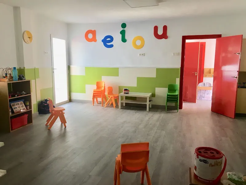 Centro de Educación Infantil Oturitos - Guardería en Otura - foto 2