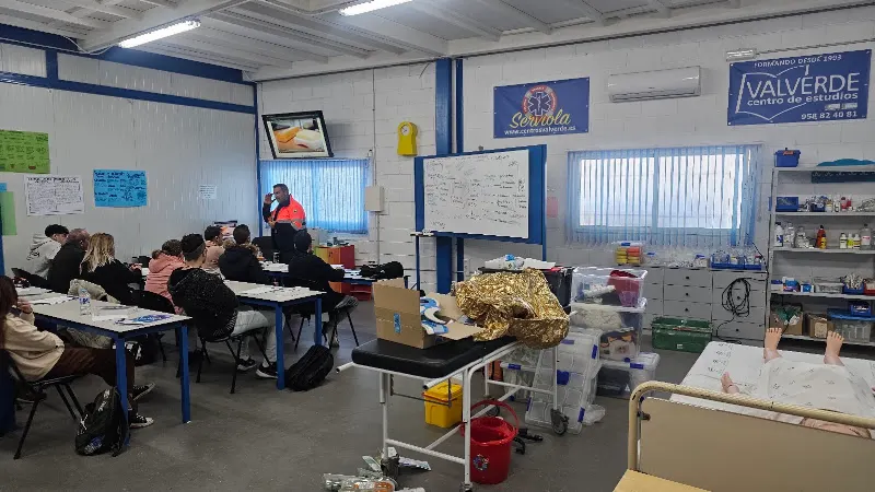 Academia y Centro Infantil Valverde - Guardería en Motril - foto 2