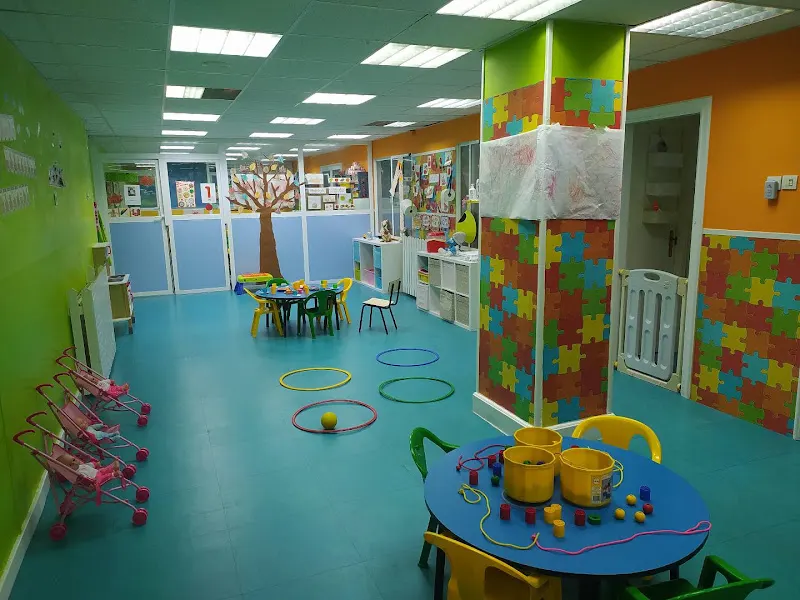 Centro de Primer Ciclo de Educación Infantil Los Pitufos - Guardería en Logroño - foto 2