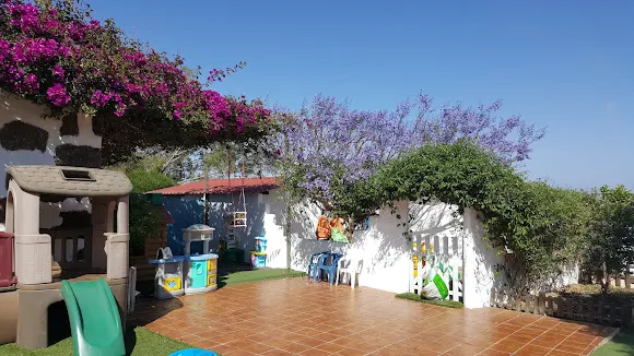 Escuela Infantil La Casita de Caramelo - La Oliva