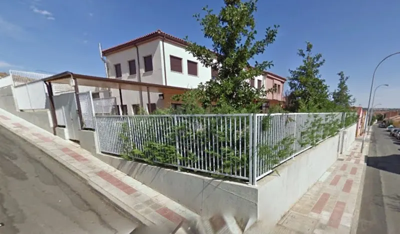 Escuela de Educación Infantil la Inmaculada - Colegio público en León - foto 2