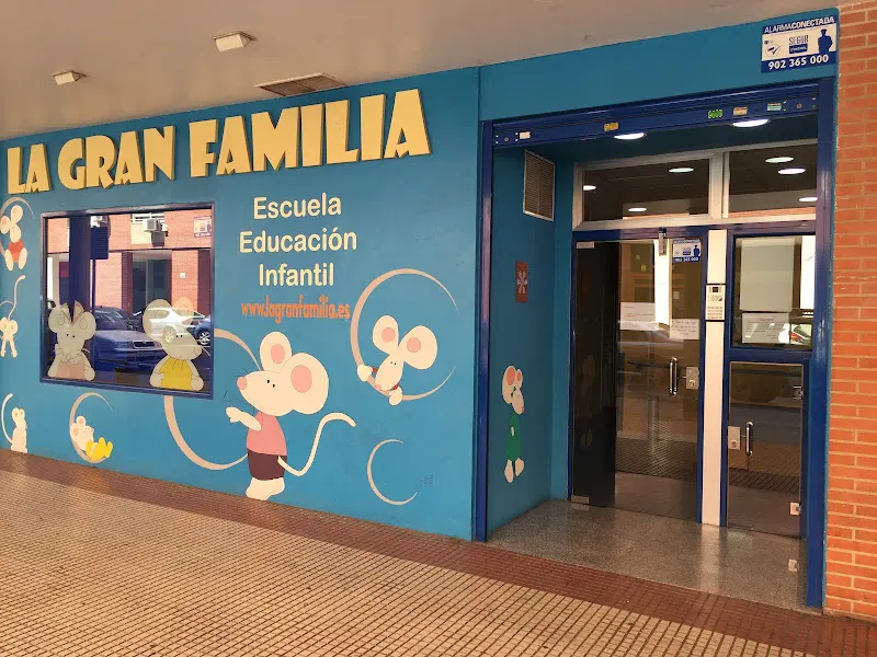 Escuela Educación Infantil La Gran Familia - Guardería en Alcalá de Henares - foto 2