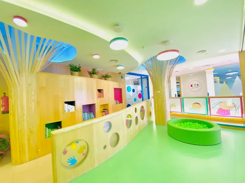 ESCUELA INFANTIL BILINGÜE SOLO PEQUES