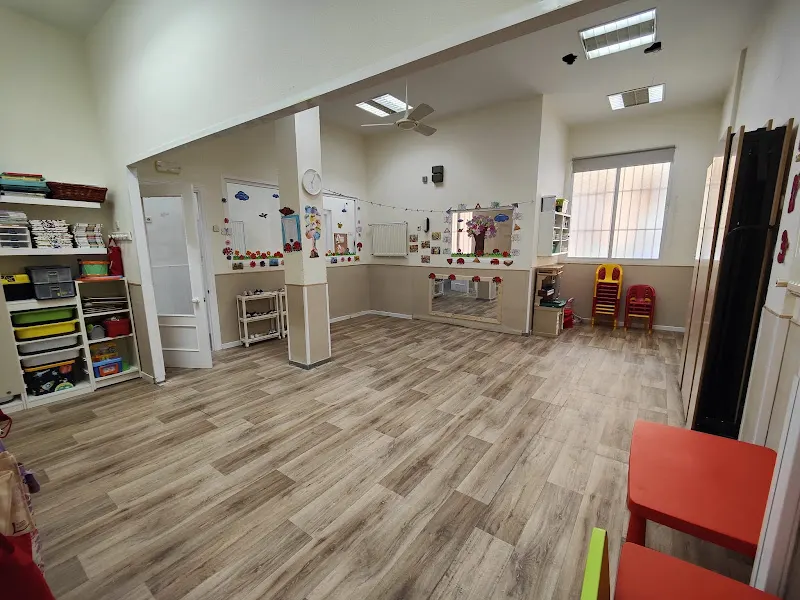 Escuela Infantil La Casita de la Abuela - Centro de educación preescolar en Tres Cantos - foto 2