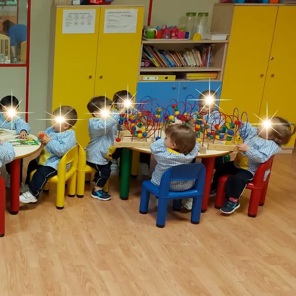 REINA CRISTINA - Escuelas Infantiles
