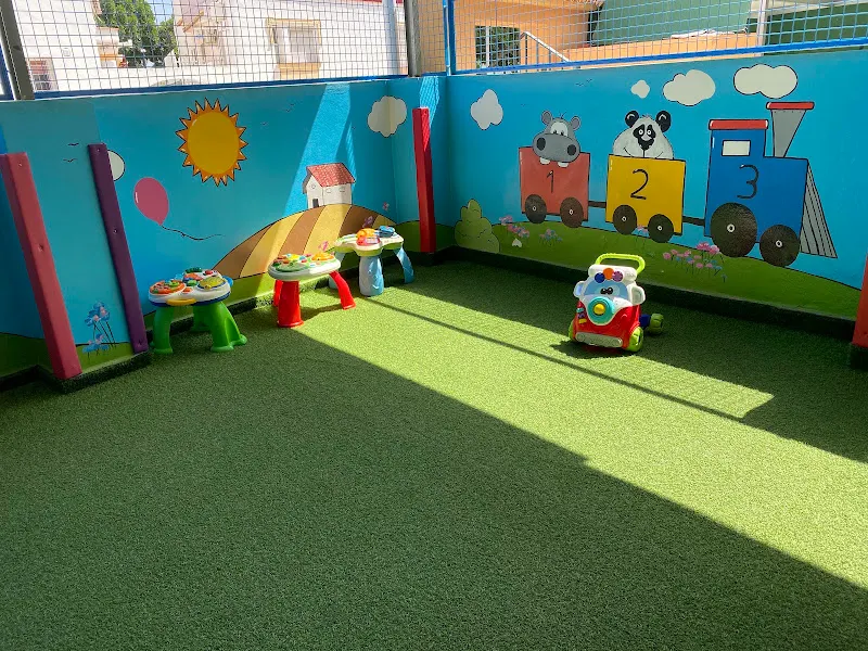 Escuela Infantil Lili Y Lala - Guardería Bilingüe - Guardería en Málaga - foto 2