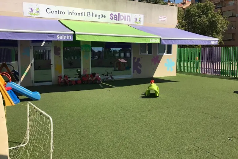 Centro Infantil Bilingüe Salpin - Guardería en Vélez-Málaga - foto 2