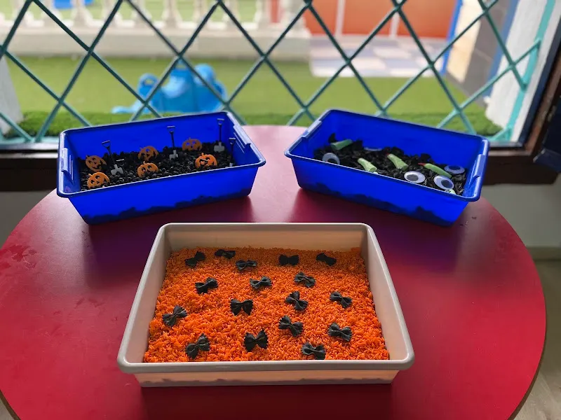 MERIPOPINS - ESCUELA INFANTIL BILINGüE REGGIO EMILIA- - Torremolinos