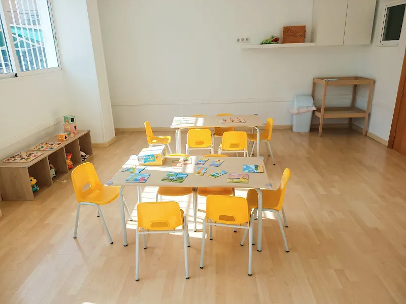 Escuela Infantil Vistabella "My first school"