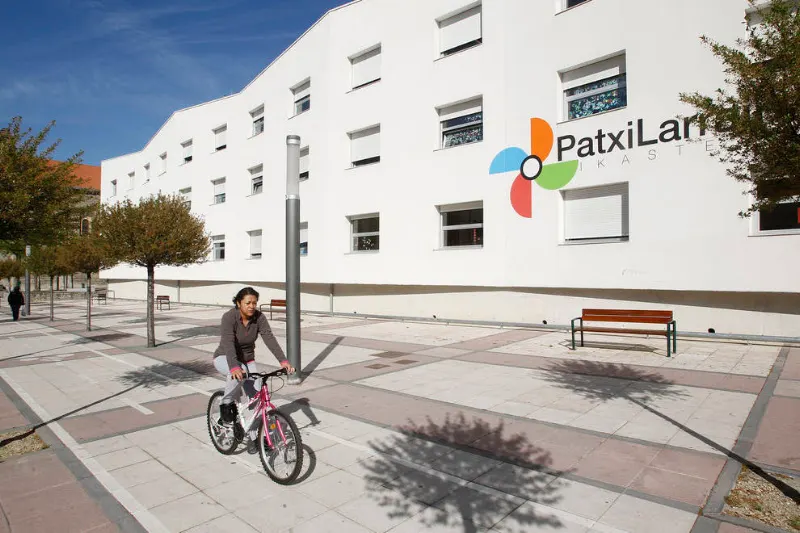 CEIP Patxi Larráinzar - Colegio público en Pamplona - foto 2