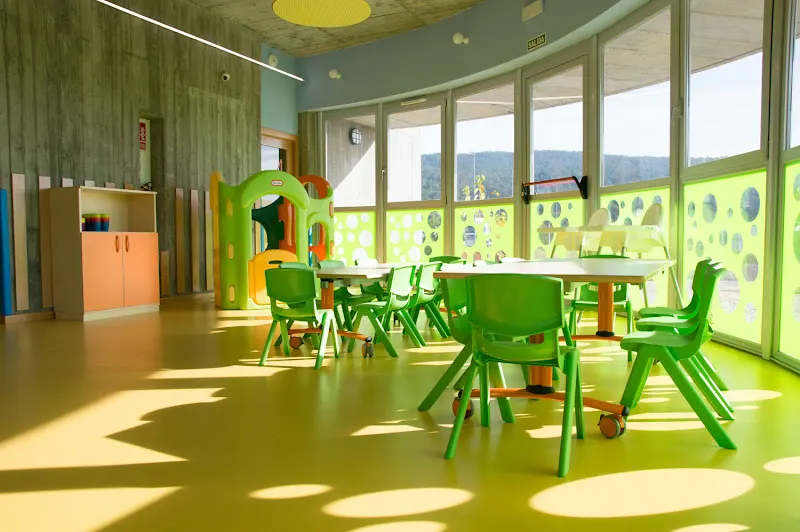 Trastes Centros de Educación Infantil Mos - O Porrino