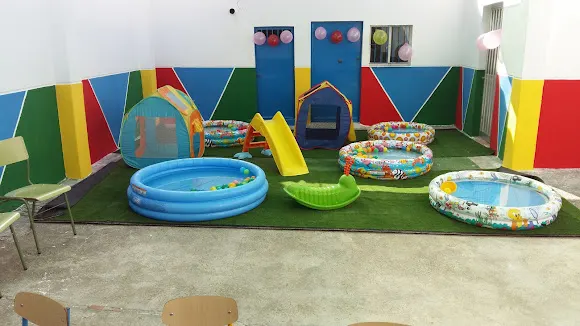 Centro de Educación Infantil Colorines (Adherido al programa de ayudas de la Junta de Andalucía)
