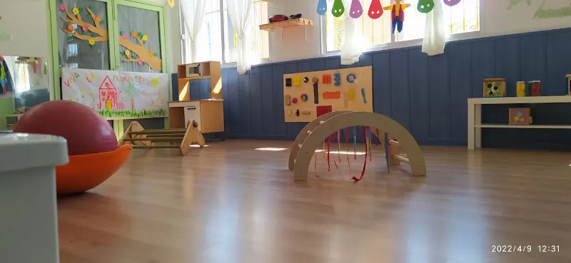 Escuela Infantil Santa Eufemia Pulgarcito - Guardería en Tomares - foto 2