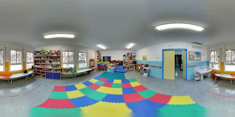 Escola Bressol Verdaguer - Guardería en Reus - foto 2