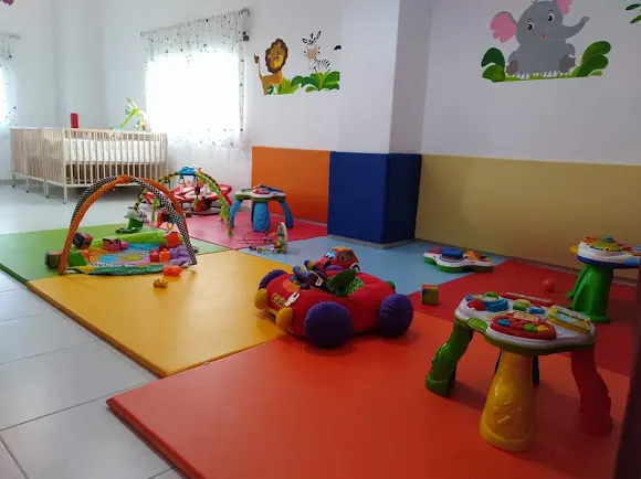 Centro Infantil Grandes Diminutos