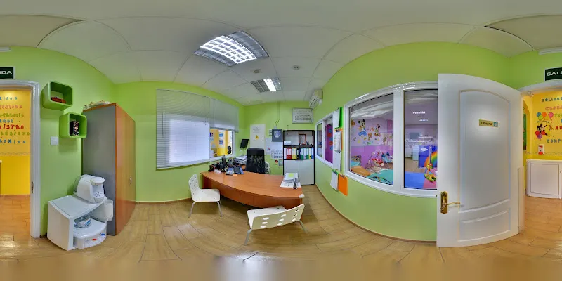 Centro Infantil Pekeñukis, Guardería en Adeje - Adeje