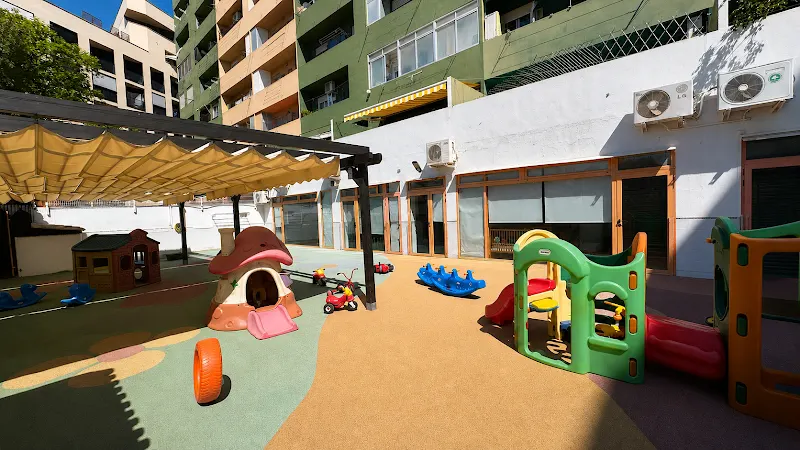 Escuela Infantil Lápices Río Nervión