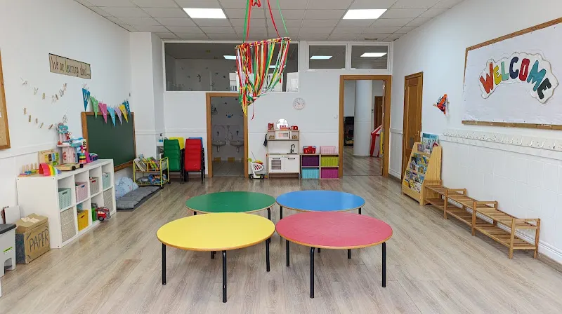 Centro de educación infantil bilingüe Villa Amparo - Centro de educación preescolar en Valencia - foto 2