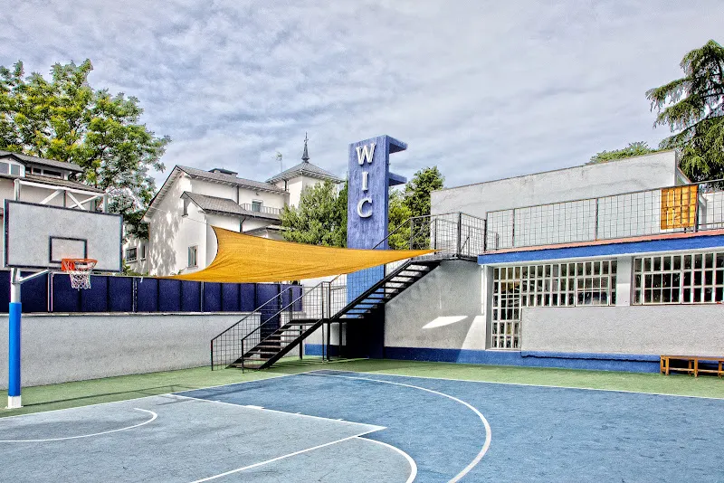 Willoughby International College