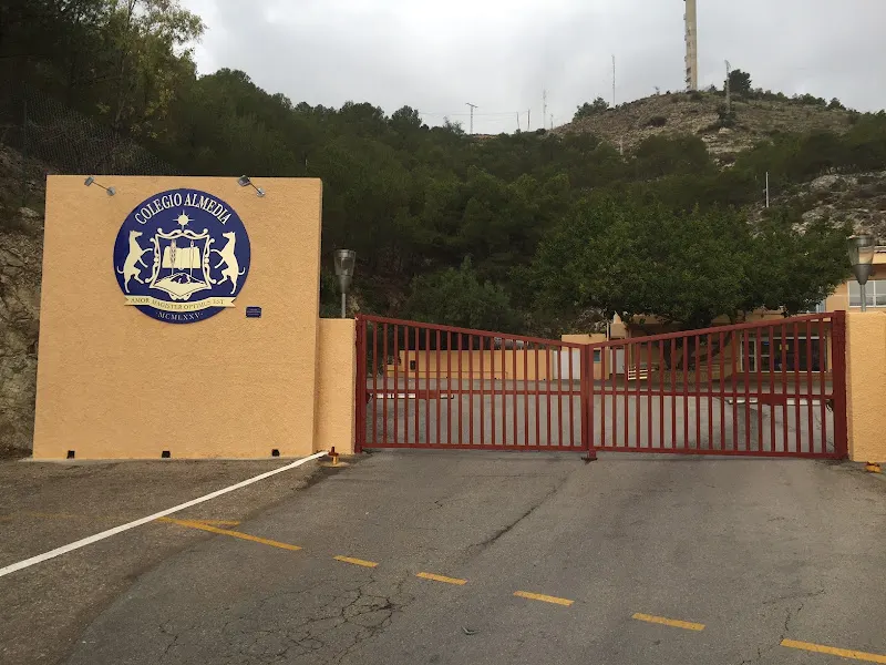 Centro Privado de Enseñanza Almedia - Colegio privado en Callosa dEn Sarria - foto 2