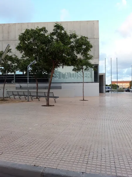 IES L'Allusser - Instituto de secundaria en Mutxamel - foto 2