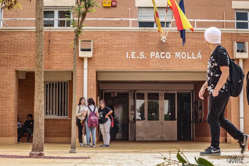 I.E.S. Poeta Paco Mollà - Instituto de secundaria en Petrer - foto 2