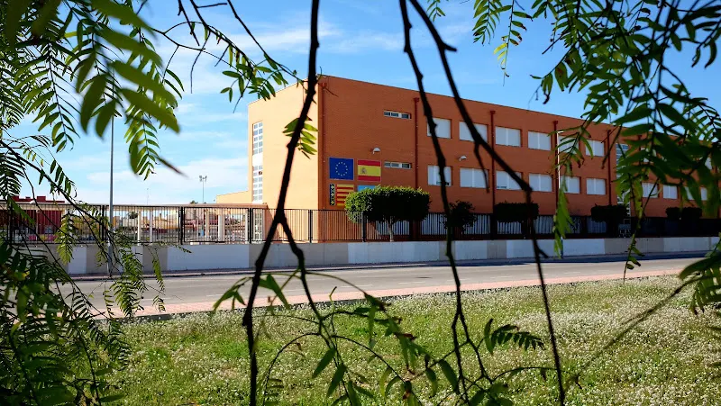 IES Torrevigía - Instituto de secundaria en Torrevieja - foto 2