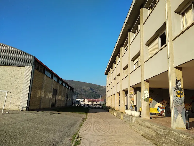 Colegio Público de Obanca - Colegio público en Cangas del Narcea - foto 2