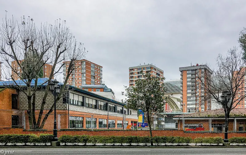 Colegio Público Baudilio Arce - Colegio público en Oviedo - foto 2