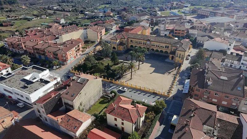 Colegio Público Almanzor - Candeleda