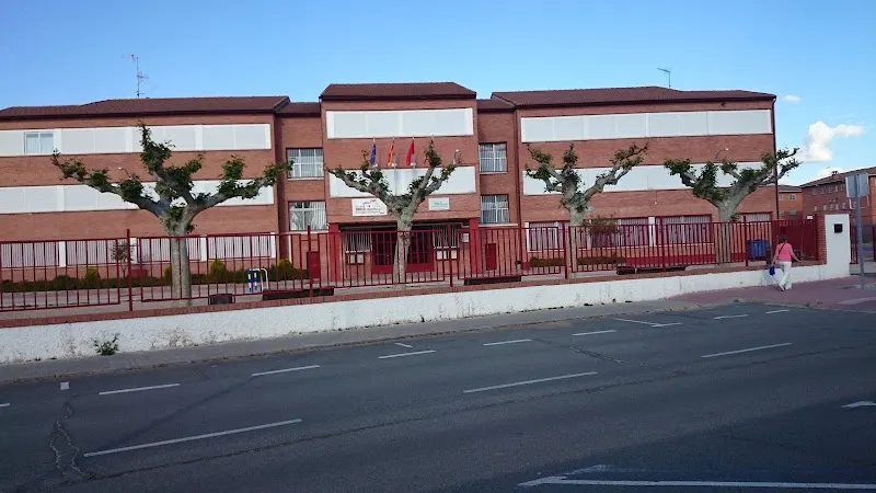 Colegio Público los Arévacos - Colegio público en Arévalo - foto 2
