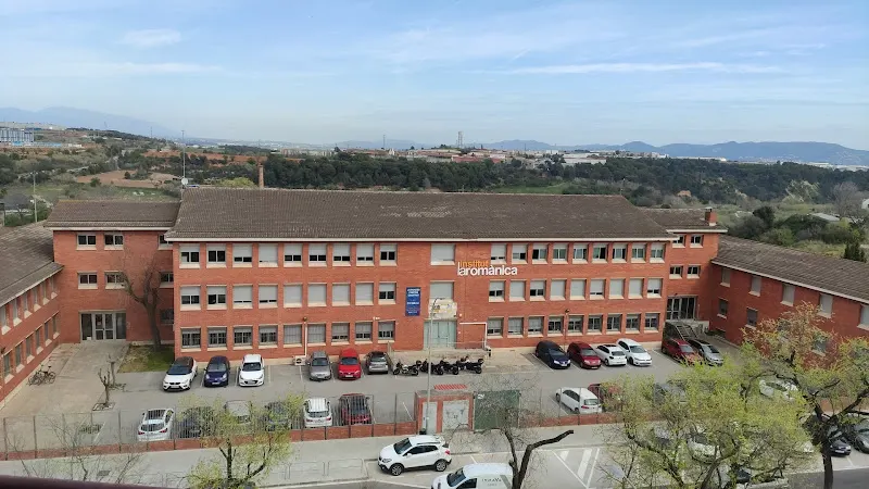 Instituto Público La Románica - Instituto de secundaria en Barberà del Vallès - foto 2