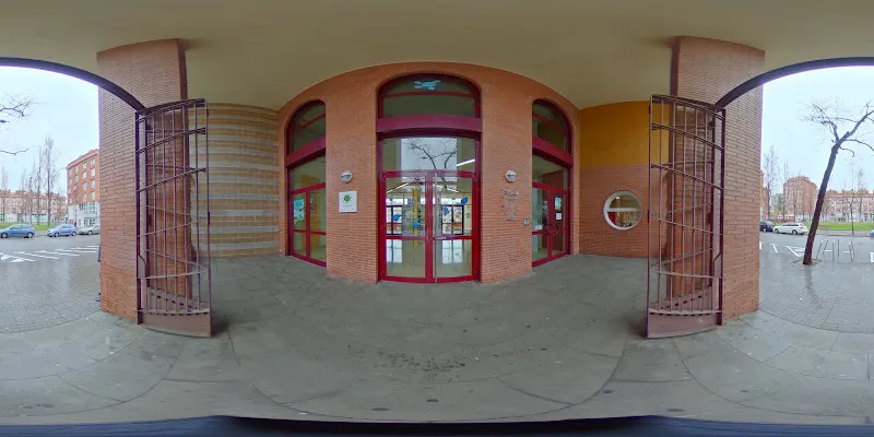 Colegio Mare de Déu del Carme - Instituto de secundaria en Terrassa - foto 2
