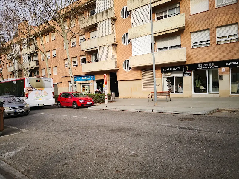 Escuela Pública Ca n'Alzamora - Colegio público en Rubí - foto 2